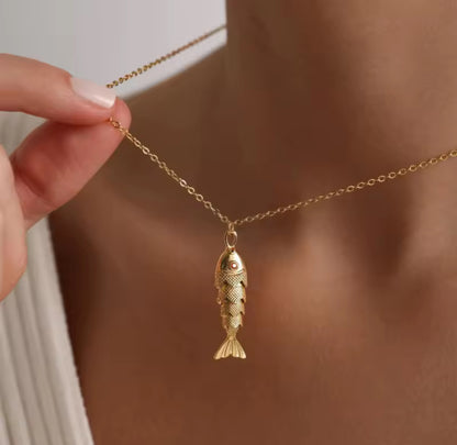 Collar pez colgante