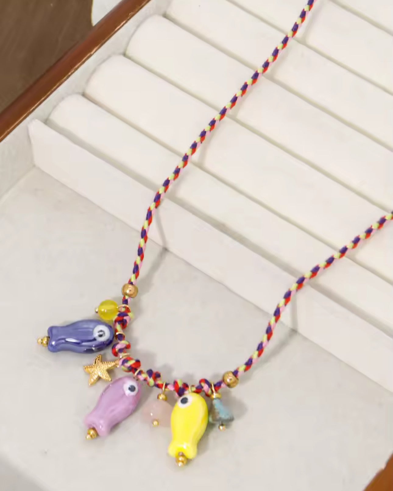 Collar pecesitos