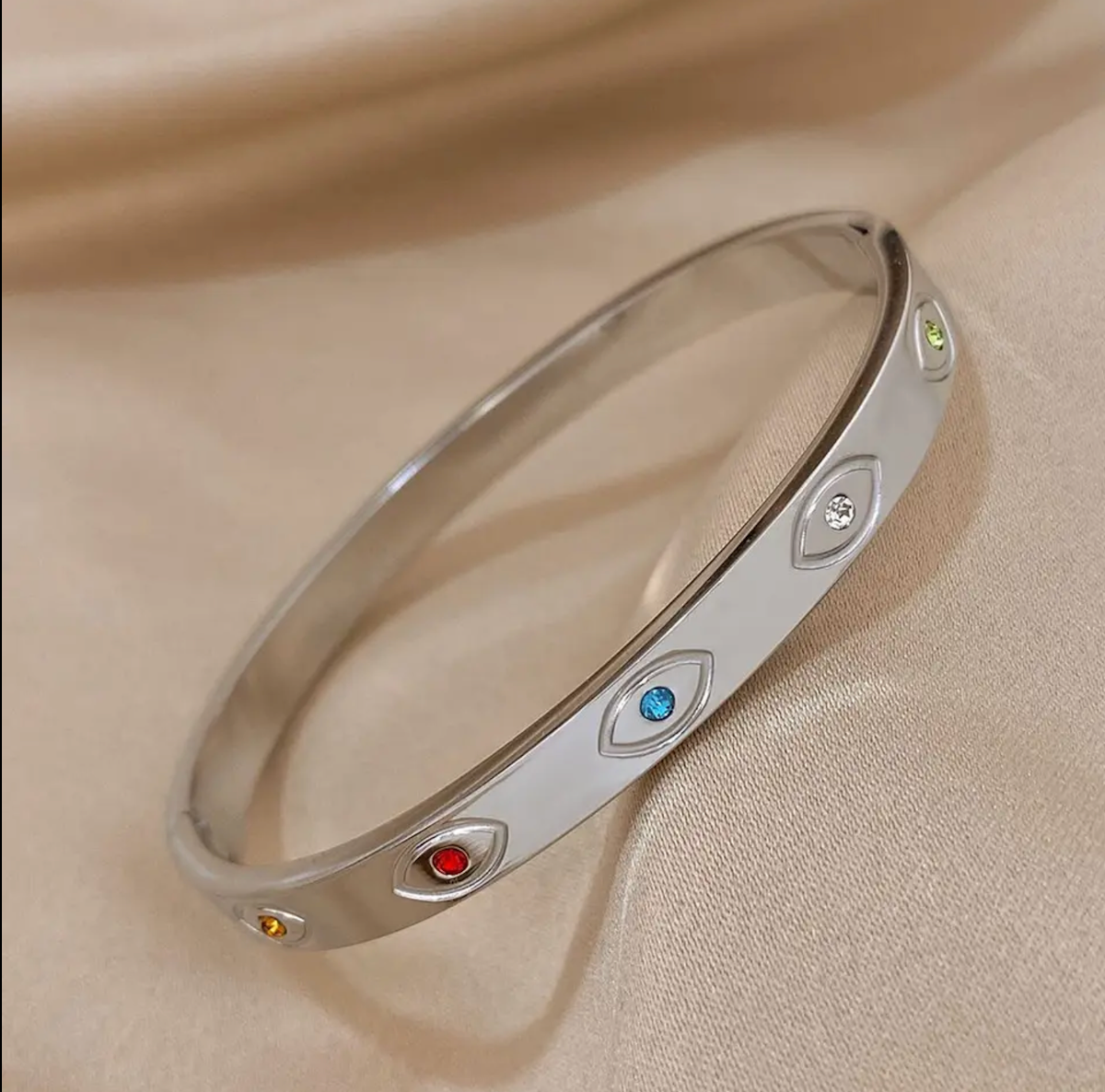 Pulsera ojitos circonia