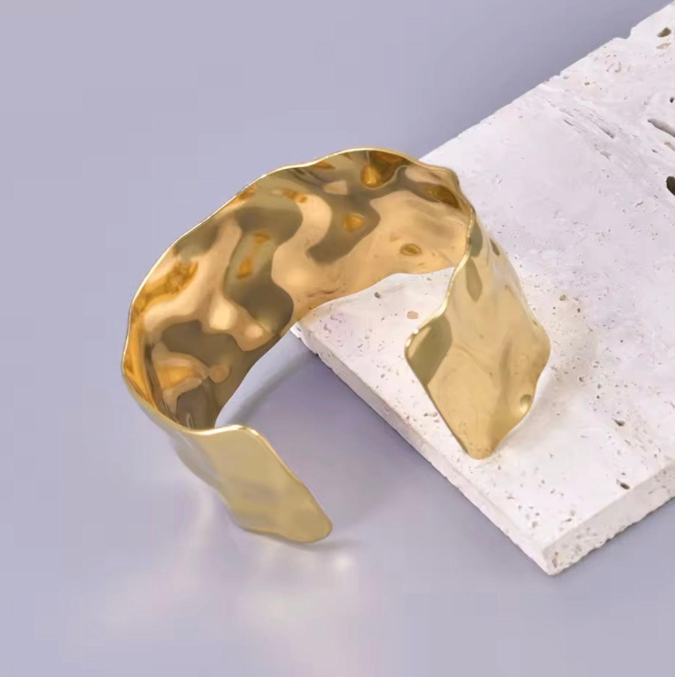 Brazalete Martelinado