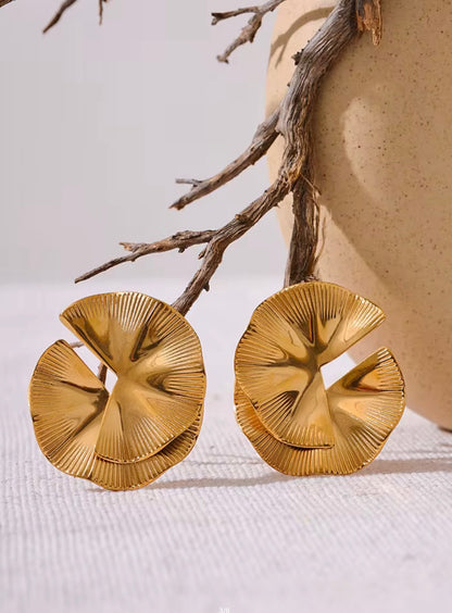Aretes Flor de metal