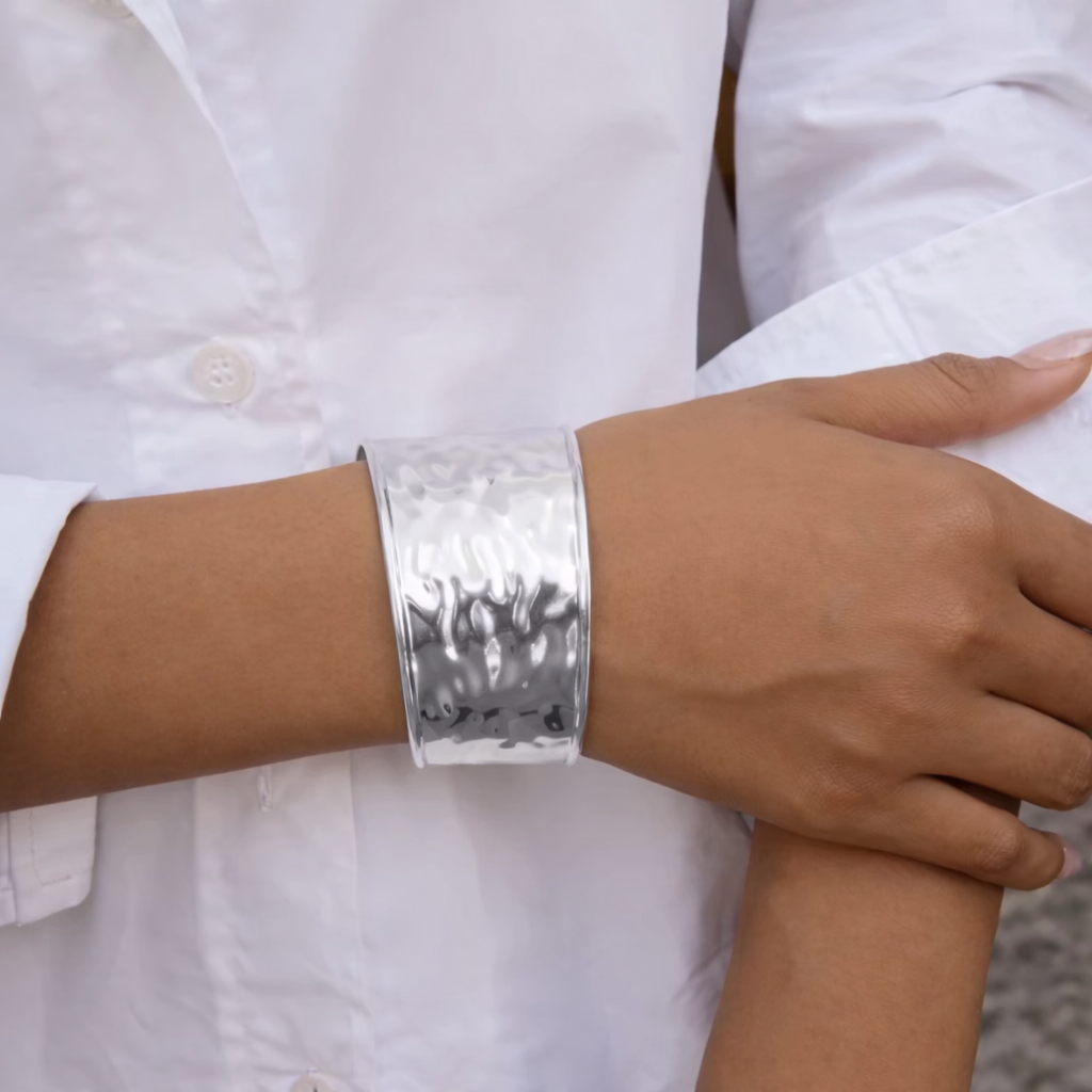 Brazalete martelinado