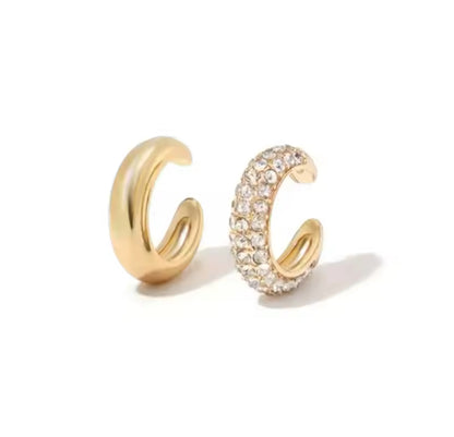 Par de Ear Cuffs